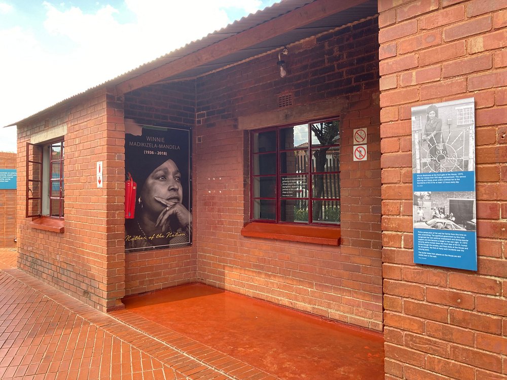 Johannesburg and Soweto Full Day (Exclusive Tour) - Image 4